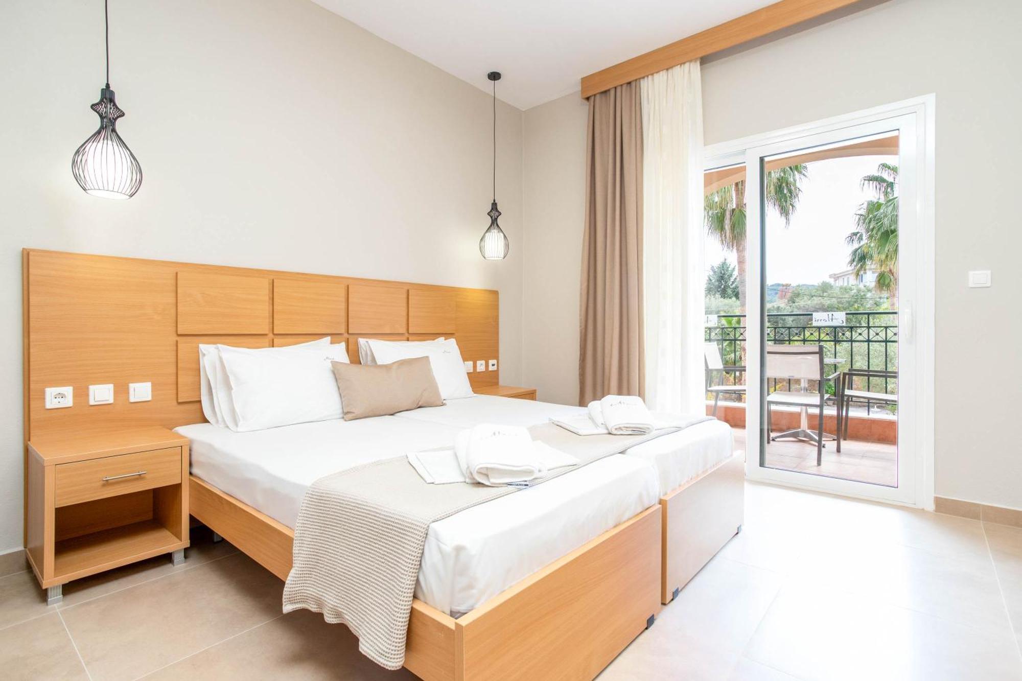 Aloni Hotel ペフコホリ エクステリア 写真